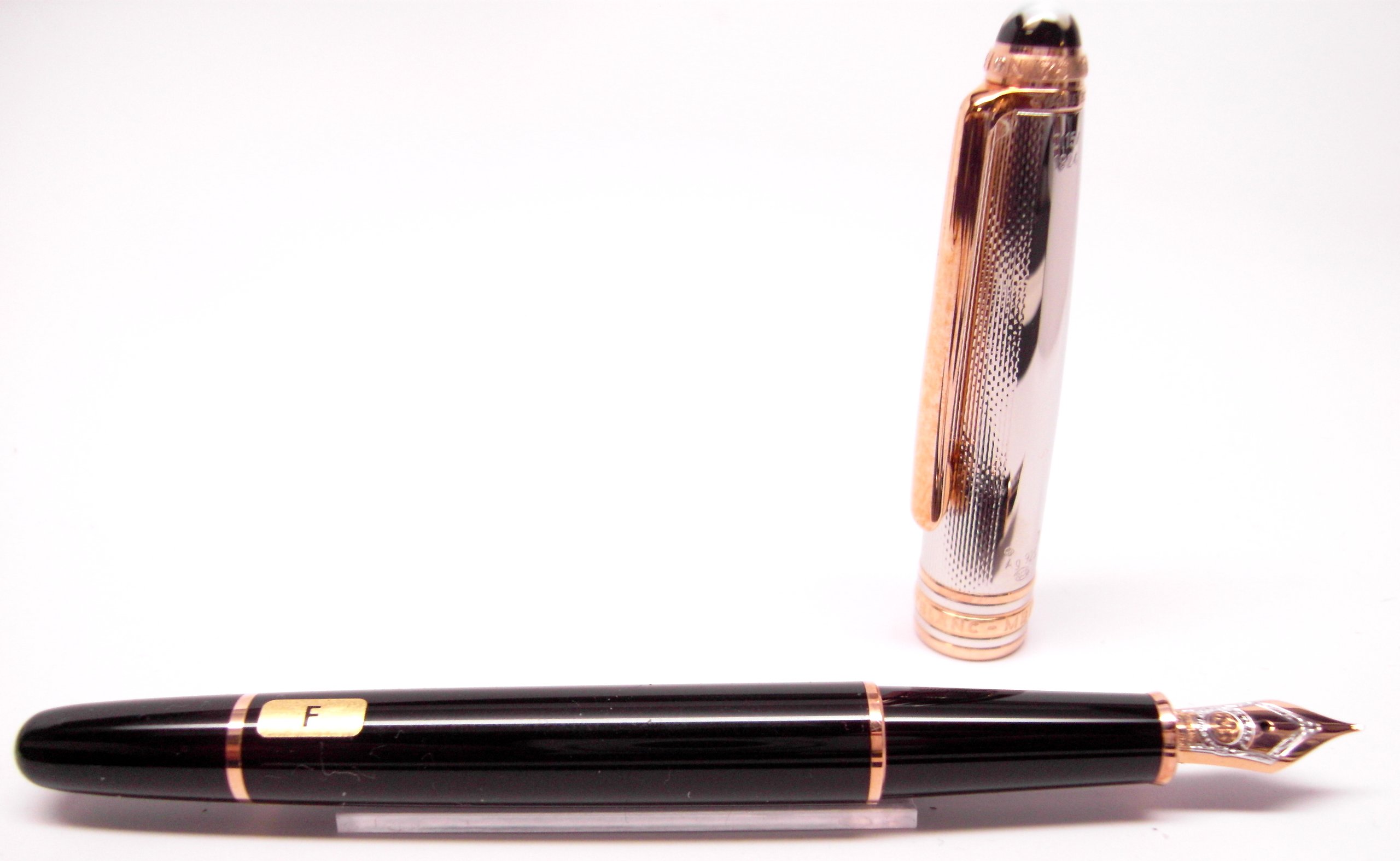 Montblanc マイスタースタック ソリティア ドゥー スターリング 万年筆 144 GP(ローズゴールド) 2410 限定版 1924 75周年 75260