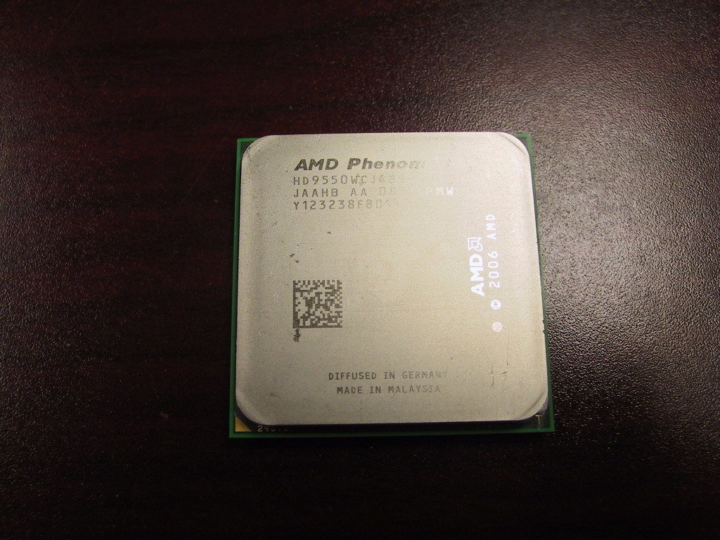 樂天商城 - AMDフェノム x4 9550 2.2 GHz 4 x 512kb ソケット am2 + CPU - クアッドコア CPU のみ
