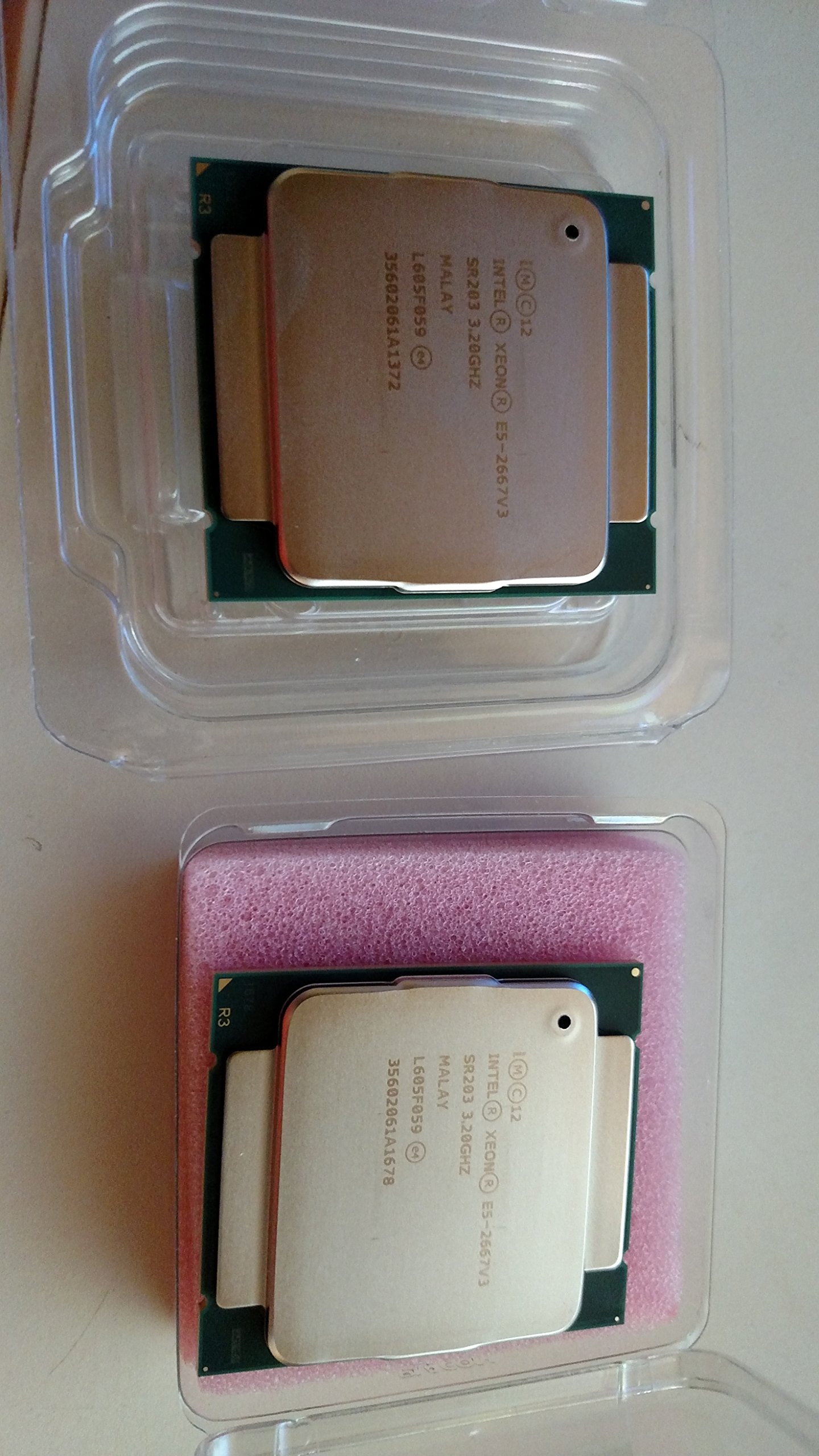 Intel Xeon E5-2667 v3 オクタコア (8コア) 3.20 GHz プロセッサー - Socket R3 (LGA2011-3) パック CM8064401724301