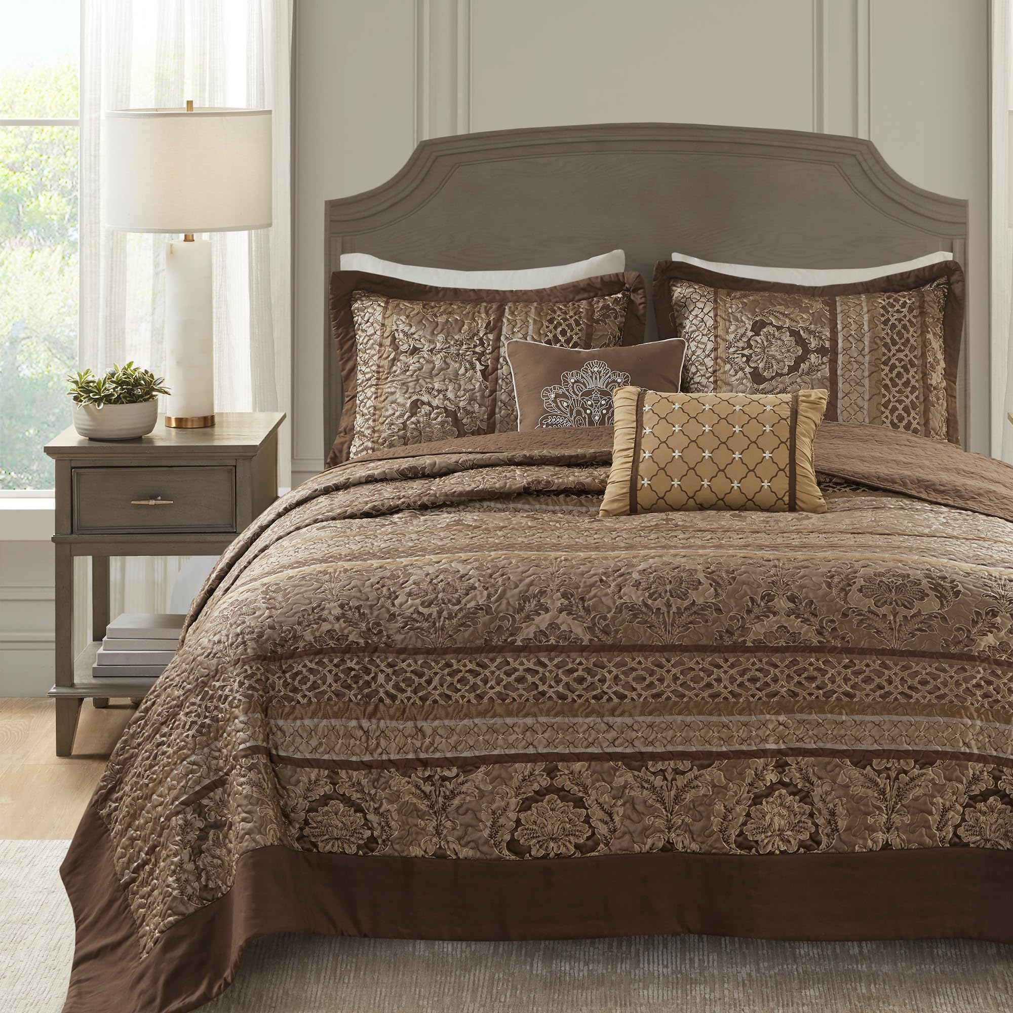Madison Park Bellagio リバーシブルキルトベッドスプレッドセット 無地 リバース 夏 通気性 軽量 オールシーズン 寝具レイヤー お揃いの枕カバー ベッドスプレッド クイーン(10