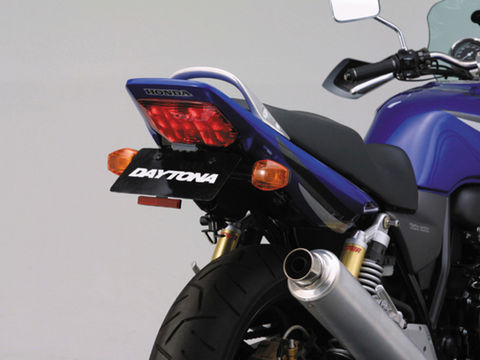 【4909449389447】【DAYTONA(デイトナ)】 フェンダーレスキット（LEDライセンスランプ付き）　CB400SF/SB（'04〜'13）　デイトナ　74383 HONDA ホンダ　CB400SF/SB（'04〜'13）【新品番：98606】