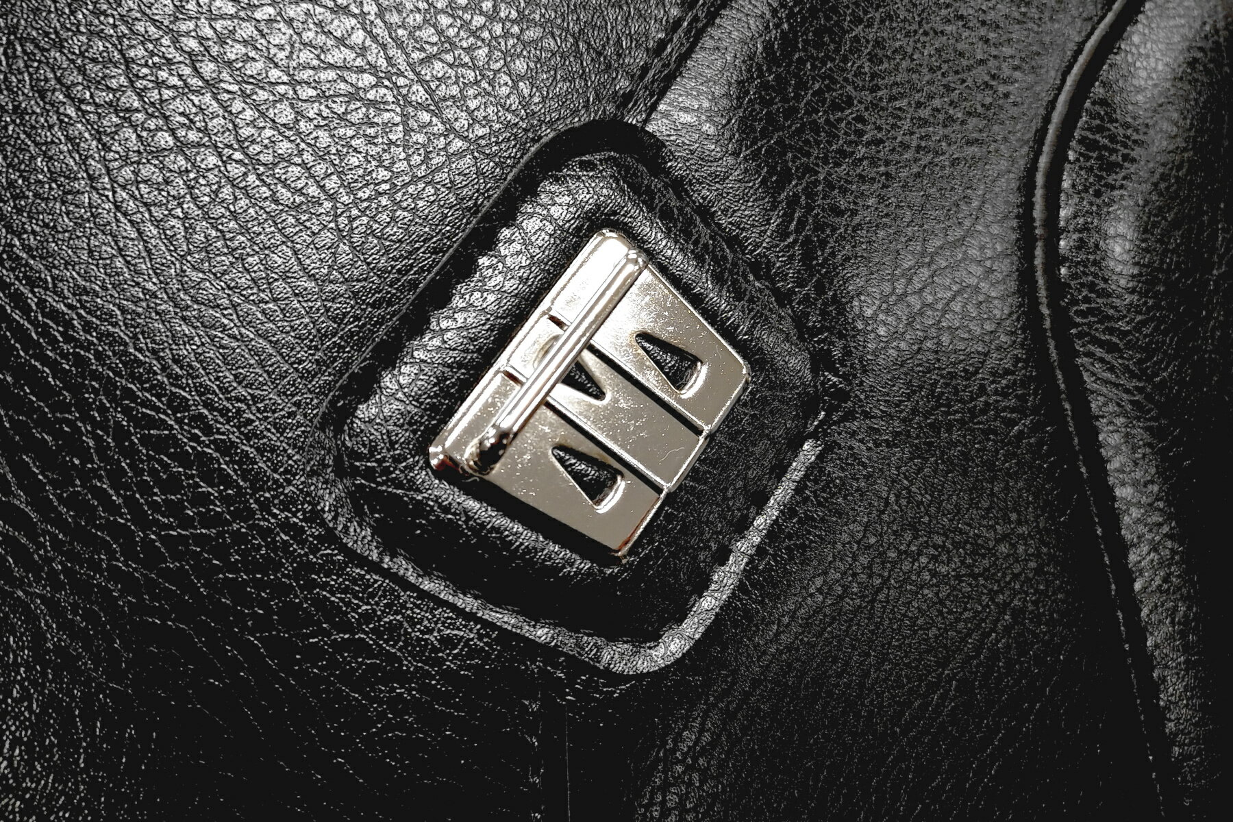 バグスター 【4549950460534】 BAGSTER タンクカバー マットブラック／ホワイト ROCKET III 05-12