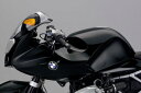 バグスター 【4547424791085】 BAGSTER タンクカバー ブラック R1200S 06-09素材： PVC（合皮） 色： ブラック ヨーロッパのバイク文化が生んだタンクをカバーするという発想。幅広いカラーバリエーションで、愛車のイメージチェンジに最適。タンクの保護はもちろん、専用タンクバッグのベースとして使用可能。マグネット式と違い、高速走行中にバッグが浮く心配は無し。【適合情報】ビーエムダブリュー[BMW]…R1200S06-09【詳細情報/補足情報】メーカー品番[カタログ品番]：1526U色[カラー]：ブラック重量[グラム]：500g材質[素材]：PVC(合皮)備考：商品の仕様は予告なく変更となる場合がございますのでご了承ください。特記事項：合皮製のため装着後、車体に馴染むまでしばらく時間がかかります。特に給油口付近、フチの部分など若干浮いた状態になる場合がございますが、仕様ですので製品に問題はありません。タンクバッグ装着時、バッグのサイズ・車種によっては乗車姿勢やハンドリングに支障が出たり、カウルへの干渉が発生する場合がございます。乗車前には必ず運転操作に問題が無いかご確認ください。使用上の注意：【取付時】タンクに埃や砂が付いた状態で取り付けるとタンク表面の傷の原因となりますので、洗車後タンクが乾いた状態で取り付けを行ってください。【お手入れ】タンクカバー表面の汚れが気になる場合は、軽く湿らせた柔らかい布で拭き取ってください。ひどい汚れには中性洗剤を希釈してご使用ください。ベンジンやシンナーなどの使用は生地を痛める可能性があります。雨などで濡れた場合は直射日光やドライヤーでの乾燥は避け、陰干しで乾かしてください。関連商品：タンクバッグ ROADER EVO ブラック 12-22LXSR210 タンクバッグ ブラック/ホワイト STUNT EVOXSR259商品の詳細な情報については、メーカーサイトでご確認ください。商品及び品番は予告なく変更が行われる事がございます。【ご注文の際の注意事項】●適合・取付・ご使用は、お客様にて判断の上お願い致します。●品切・完売の場合がございますので、受注後に発送予定をご連絡させて頂きます。●画像はイメージとなりますので商品とは色・デザインが異なる場合があります。 ●商品ご到着時に必ず製品に不具合が無いか確認を行ってください。 配送時の破損や製品不具合の場合は、必ず商品ご到着より3日以内にご連絡お願い致します。それ以降にご連絡頂いた場合はご対応出来ない場合がございます。●当店では、商品不良・誤商品発送以外の理由での商品の交換または返品はできません。●お客様のご都合によるキャンセル・交換・返品は一切お受けできませんのであらかじめご了承の上ご注文ください。●お電話、メールにてお問い合わせ頂きましても、お客様都合のキャンセル・返品・交換の対応はすべてお断りさせて頂いております。 ●通信販売には法律上、クーリングオフの規定はございません。　ご注文は慎重にお願い致します。※※こちらの商品はお取り寄せ品となります※※メーカーの在庫状況や商品によっては発送までにお時間を頂く場合がございます。メーカーの在庫も完売している場合がございます。その際はキャンセルをさせていただく場合がございます、予めご了承ください。