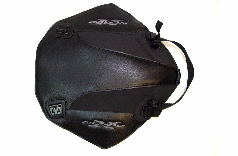 バグスター 【4548916284924】 BAGSTER タンクカバー ブラック／マットブラック NC700X 12-13