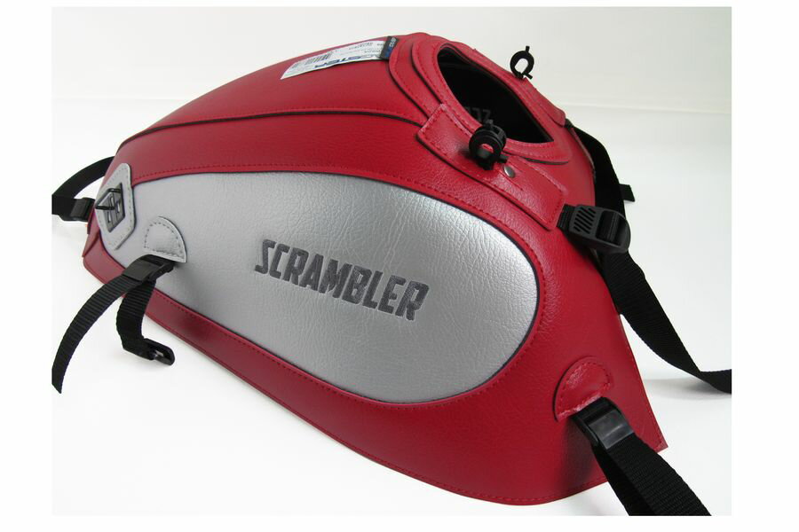 バグスター 【4548916438822】 BAGSTER タンクカバー レッド／シルバー SCRAMBLER800 15-19