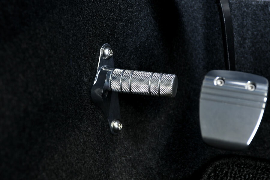 【ネオプロト(NEOPLOT)】 【4549950938439】フットレストバーNEO MT車 スズキジムニー／ジムニーシエラ NP78270