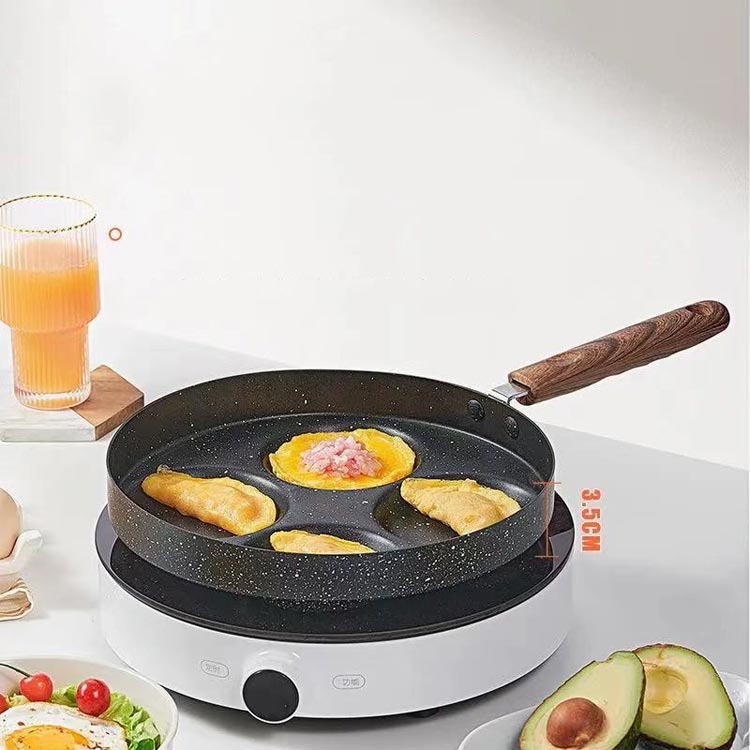 目玉焼きフライパン 仕切り付き 4つ穴円形フライパン IH対応 マルチパン 仕切り フライパン 鉄 お弁当 フライパン 弁当 作り キャラ弁 型 丸い 朝食 エッグパン 卵焼き器 時短 簡単 電磁調理器 ガス対応 卵焼きフライパン global-time-10003479 GlobalTime 楽天市場店 サンプル画像2