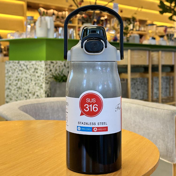 洗いやすい 1リットル 1.2リットル 保冷 水筒 1000ml 魔法瓶 カラフル 可愛い 1200ml 大容量 保温 保温ボトル ストロー付き 蓋つき ふた ハンドル付き スポーツ ステンレスボトル 直飲み 1l 軽量 キッズ こども 大人 運動 旅行 通勤 通学 シンプル アウトドア