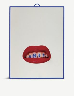SELETTI トイレットペーパー Sh**t プリント ミラー 23cm x 18cm Toiletpaper Sh*t printed mirror 23cm x 18cm SELETTI トイレットペーパー Sh**t プリント ミラー 23cm x 18cm Toiletpaper Sh*t printed mirror 23cm x 18cm