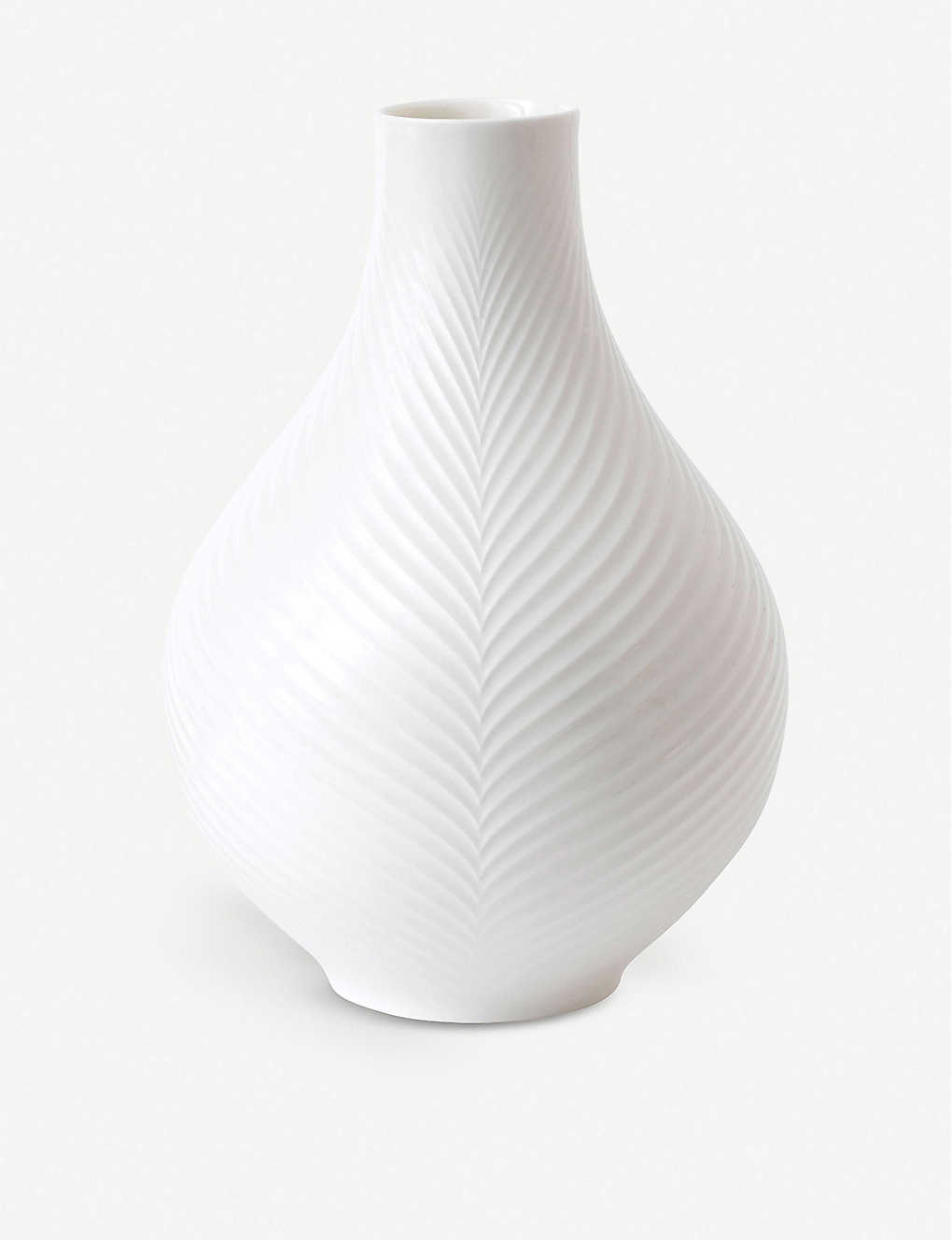 WEDGWOOD ホワイト フォリア ファイン ボーン チャイナ バルブ ベース 23cm White Folia fine bone china bulb vase 23cm