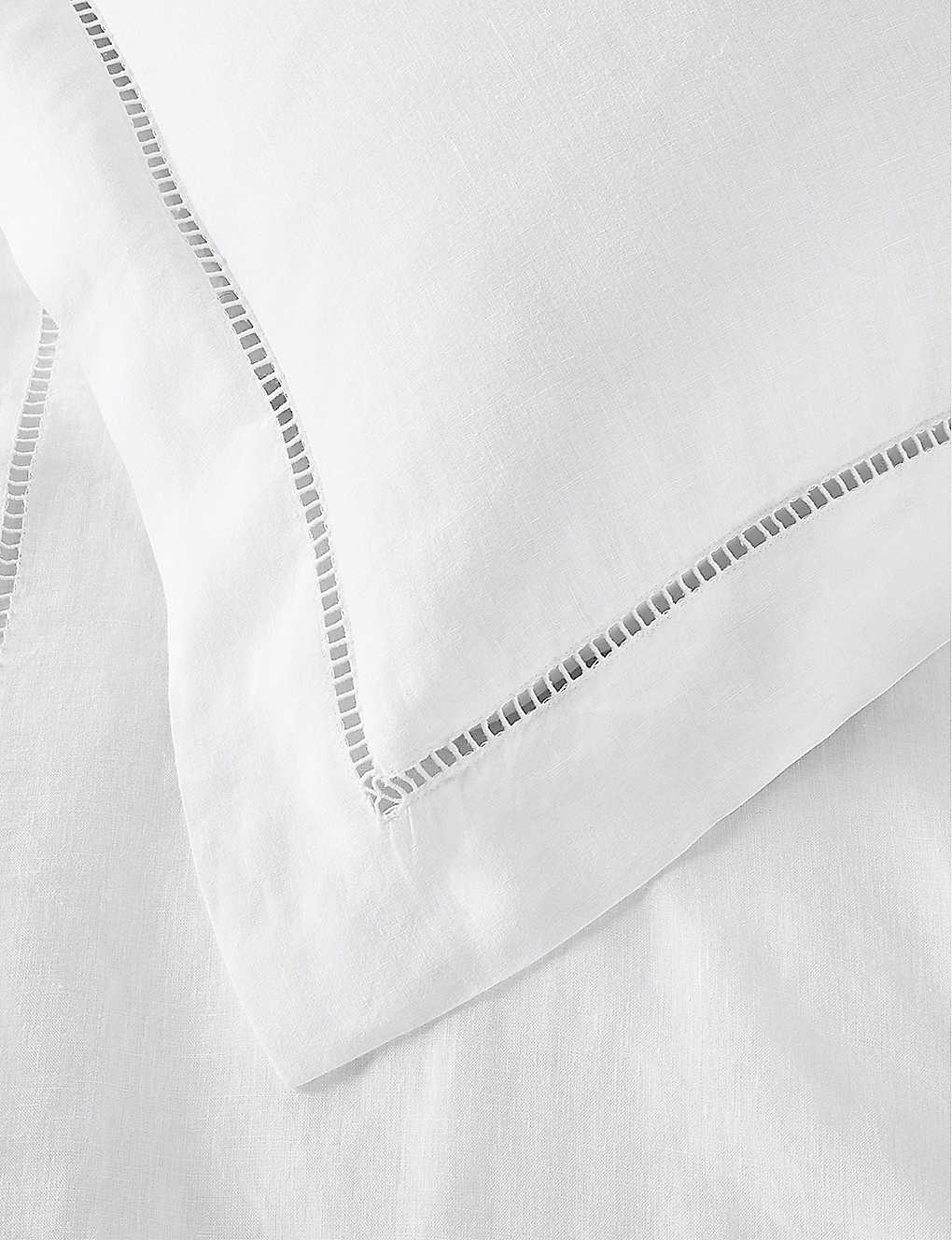 THE WHITE COMPANY Tg[j _u l tbgV[c Santorini double linen flat sheet WHITE