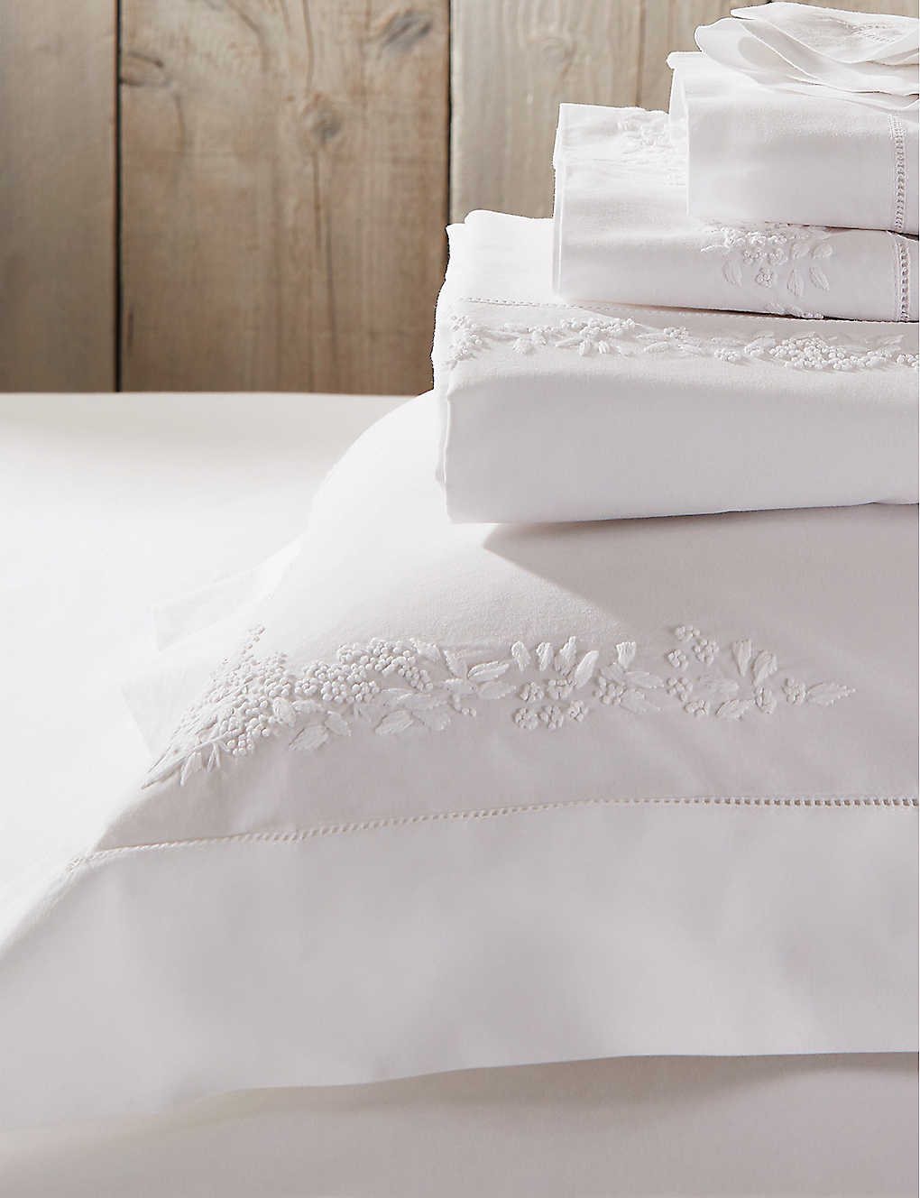 THE WHITE COMPANY Af[ t[GuC_[h VO RbgtbgV[c Adeline floral-embroidered single cotton flat sheet WHITE