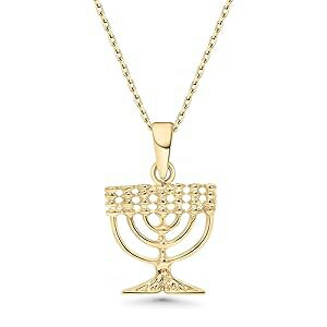14K ゴールドメッキ ユダヤメノラ ネックレス - 925 スターリングシルバーにゴールドメッキ ハヌカ メノラ ペンダント、上品なユダヤ人ジュエリー、繊細な...