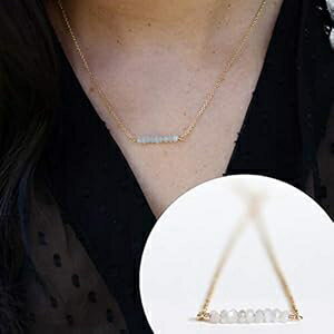 6月の誕生石ムーンストーンネックレス、女性用、天然ジェムストーンバージュエリー、上品な14Kゴールドフィルド16インチチェーン、2インチエクステンダー付き、全長18インチ。 EllieJMaui June Birthstone Moonstone Necklace for Women, Natural Gemstone Bar J 6月の誕生石ムーンストーンネックレス、女性用、天然ジェムストーンバージュエリー、上品な14Kゴールドフィルド16インチチェーン、2インチエクステンダー付き、全長18インチ。 EllieJMaui June Birthstone Moonstone Necklace for Women, Natural Gemstone Bar J