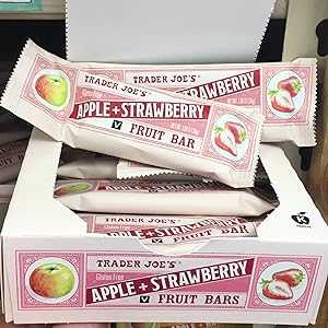 トレーダージョーズ アップル + ストロベリー フルーツバー、12 パック TJ's Trader Joe's Apple + Strawberry Fruit Bar, 12 Pack