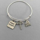 彼女へのハッピーキャンパージュエリーギフト Our Little Charms Happy Camper Jewelry Gift for Her