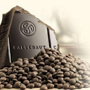 Callebaut チョコレート カレ セミスイート (小さなディスク) カカオ 53.8% 2 ポンド Callebaut Chocolate Callets Semisweet (small discs) 53.8% cacao 2 lbs