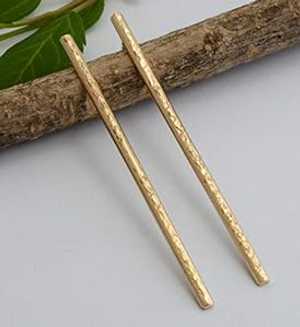 楽天Glomarketロング 14K ゴールドフィルド ハンマード バー スタッド 幾何学イヤリング 3mm 薄さ 2.5 インチ Macalania Jewelry Long 14k gold filled hammered bar stud geometric earrings 3mm thin 2.5 inches
