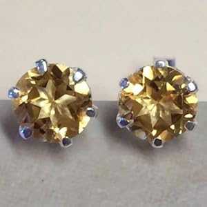 本物の 2ct ゴールデン シトリン 925 ソリッド スターリング シルバー スタッド ピアス 7mm Natural Rocks by Kala Genuine 2ct Golden Citrine 925 Solid Sterling Silver Stud Earrings 7mm