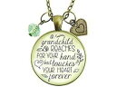 Gutsy Goodness 36 インチおばあちゃんネックレス 孫がおばあちゃんに手を伸ばすハンドラブジュエリー Gutsy Goodness 36" Grandma Necklace A Grandchild Reaches for Grandmas Hand Love Jewelry