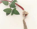ホーリーハグストーンペンダント、ロングレッドレザー幸運カメオネックレス、チェーンタッセル付き Myera Jewelry Holey Hag Stone Pendant, Long Red Leather Luck Cameo Necklace With Chain Tassel(4)