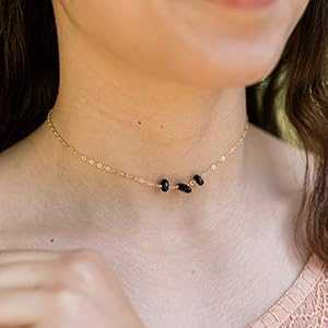 14K ゴールドフィルドのブラックトルマリンビーズチェーンチョーカーネックレス - 12 インチのチェーン、2 インチの調節可能なエクステンダー付き - 10 月の誕生石 Luna Tide Black tourmaline beaded chain choker necklace in 14k gold fill - 12" 14K ゴールドフィルドのブラックトルマリンビーズチェーンチョーカーネックレス - 12 インチのチェーン、2 インチの調節可能なエクステンダー付き - 10 月の誕生石 Luna Tide Black tourmaline beaded chain choker necklace in 14k gold fill - 12"