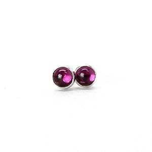 小さなロードライト ガーネット スタッド ピアス、3 mm ピンク スタッド、スターリング シルバー KMBankston Tiny Rhodolite Garnet Stud Earrings, 3mm Pink Studs in Sterling Silver 小さなロードライト ガーネット スタッド ピアス、3 mm ピンク スタッド、スターリング シルバー KMBankston Tiny Rhodolite Garnet Stud Earrings, 3mm Pink Studs in Sterling Silver