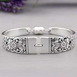 スモール 1936 戴冠式スプーン ブレスレット シルバーウェア ジュエリー Heartfelt Tokens Small 1936 Coronation Spoon Bracelet Silverware Jewelry スモール 1936 戴冠式スプーン ブレスレット シルバーウェア ジュエリー Heartfelt Tokens Small 1936 Coronation Spoon Bracelet Silverware Jewelry