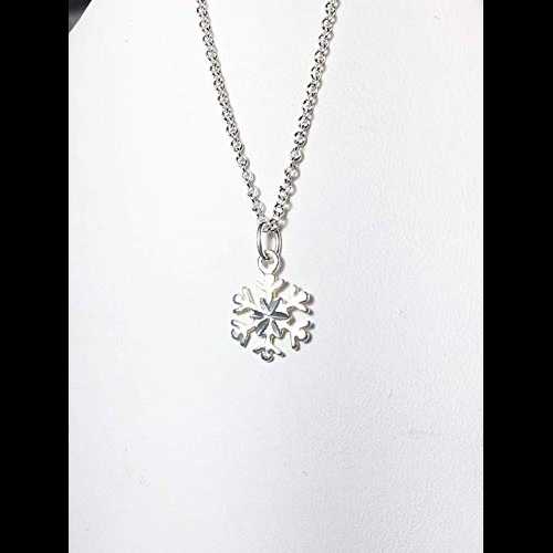 スノーフレーク ネックレス、Dainty.925 スターリングシルバー チャーム 長さ 16 インチ MiShelli Snowflake Necklace, Dainty.925 Sterling Silver Charm Length 16" スノーフレーク ネックレス、Dainty.925 スターリングシルバー チャーム 長さ 16 インチ MiShelli Snowflake Necklace, Dainty.925 Sterling Silver Charm Length 16"