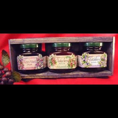 ジャム & ゼリー 3 種類の 5 オンス ジャー手作りギフト箱。このセットはハックルベリー ヘブンのもの..
