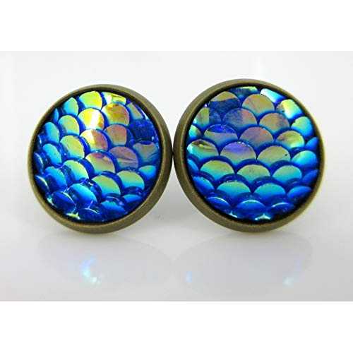 アンティーク ゴールドトーン メタリック マーメイド スケール スタッド ピアス 12mm コバルト ブルー バイオレット AB Summerfield Collection Gold-tone Metallic Mermaid Scale Stud Earrings 12mm Cobalt Blue Violet AB
