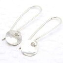 タイニー ディスク イヤリング(ハンマード スターリング シルバー) Cloud Cap Jewelry Tiny Disc Earring in Hammer...