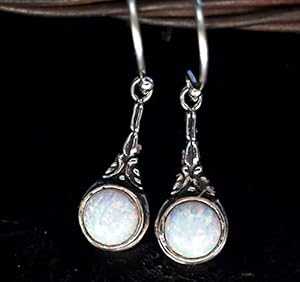 オパールイヤリング、スターリングシルバーダングルオパールイヤリング、白い宝石付きビクトリア朝イヤリング、女性と女の子へのユニークなボヘミアンギフト、手作りボヘミ...