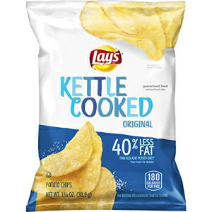 Lay's Kettle Cooked 脂肪分 40% オフのオリジナル ポテトチップス、1.375 オンス (64 個パック) Lay's Kettle Cooked 40% Less Fat Original Potato Chips, 1.375 Ounce (Pack of 64)