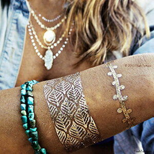 フラッシュタトゥーザーラオーセンティックメタリックテンポラリージュエリータトゥー4シートパック（ブラック/ゴールド/シルバー）には、31種類以上のプレミアム折衷的な防水タトゥーが含まれています Flash Tattoos Zahra Authentic Metallic Temporary Jewelry Ta