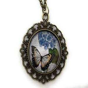 女性のための蝶とアジサイのネックレス Fern Filigree Butterfly and Hydrangea Necklace for Women