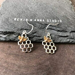 uYr[sAXtX^[OVo[njJ KEVIN N ANNA Sterling Silver Honeycomb with Bronze Bee Earrings