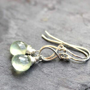 v` viCg CO C O[ CO eBAhbv X^[O Vo[AnhCh Petite Prehnite Earrings Lime Green Earrings Teardrop Sterling Silver, handmade