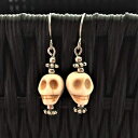 AC{[ƃVo[Xg[̃XJnEBCO Monarch Jewelry Ivory and Silver Stone Skull Halloween Earrings