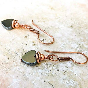 ハートピアス 固体銅金属のヘマタイトハートピアス Simple Graces Jewelry Hematite Heart Earrings with Solid Copper Metal