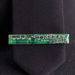 楽天Glomarketグリーンの回路基板タイクリップ、コンピューターマニアへのユニークなギフト Green Circuit Board Tie Clip, unique gift for computer geek