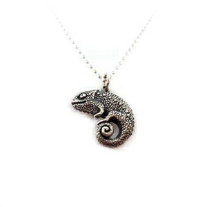 カメレオン チャーム - スターリングシルバー ネックレス Chameleon Charm - Sterling Silver Necklace