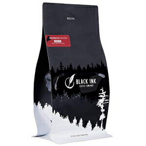 Maineiac ブレンド、挽いたコーヒー ミディアム ロースト by Black Ink Coffee Company | 12オンスをお楽しみください。ミディアムロースト挽いたコーヒーの袋 | コーヒー愛好家へのメイン州製ギフト Maineiac Blend, Ground Coffee Medium Roast by