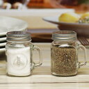 Circleware Honey Bee メイソンジャー マグ ソルト＆ペッパーシェーカー ガラスハンドルと金属蓋付き 2個セット 141.7g Circleware Honey Bee Mason Jar Mug Salt and Pepper Shakers with Glass Handles and Metal Lids, Set of 2, 5 oz