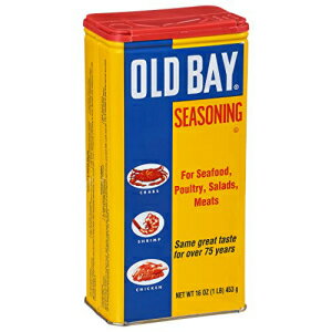 OLD BAY シーズニング、16 オンス - ファンに人気の OLD BAY 万能調味料の 16 オンス缶 1 つ。カニ、エビ、鶏肉、フライドポテトなどに 18 種類のスパイスとハーブを独自にブレンドした万能調味料です。 OLD BAY Seasoning, 16 oz - One 16 Ounce F