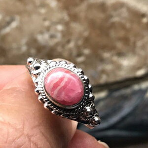 ナチュラル ピンク ロードクロサイト 925 スターリング シルバー デザイナー ビクトリア朝のリング サイズ 8 Natural Pink Rhodocrosite 925 Sterling Silver Designer Victorian Ring sz 8