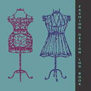 洋書 Paperback, Fashion Design Log Book - with female model template: Cute cover with sparkly dress forms. Ideal gift for fashion design students to sketch and plan out their ideas.