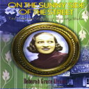 洋書 Paperback, On the Sunny Side of the Street: The Life and Lyrics of Dorothy Fi...