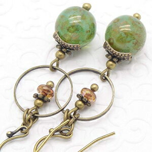 ボヘミアンマーブルガラスのグリーンダングルピアス Cloud Cap Jewelry Green Dangle Earrings in Bohemian Marbled Glass