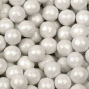 Sixlets チョコレート ボール シマー ホワイト 907.2gs by Sixlet Sixlets Chocolate Balls Shimmer White 2 Pounds by Sixlet